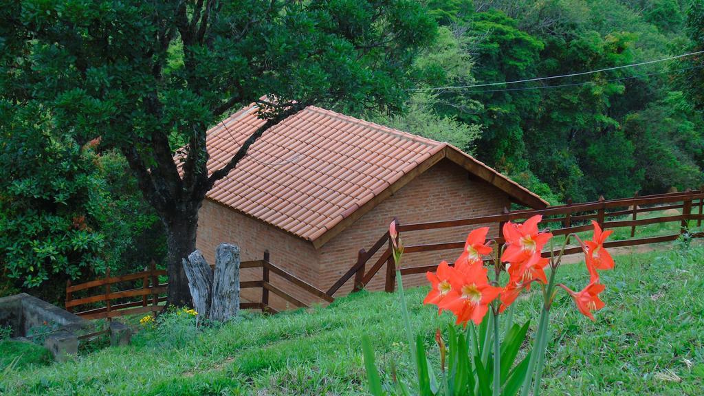 Chales Pedacim Du Ceu Bueno Brandão Εξωτερικό φωτογραφία